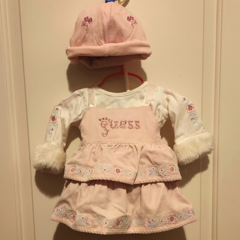 Baby GUESS Light Pink Velvety Dress w/Matching Onesie & 2 Way Hat. Size 6/9m.
